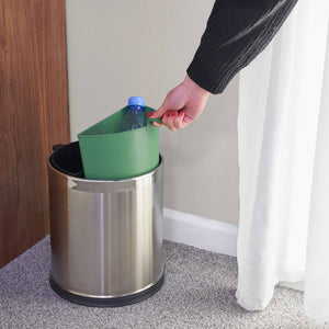Lifestyle photo of Thornton recycling insert in bin