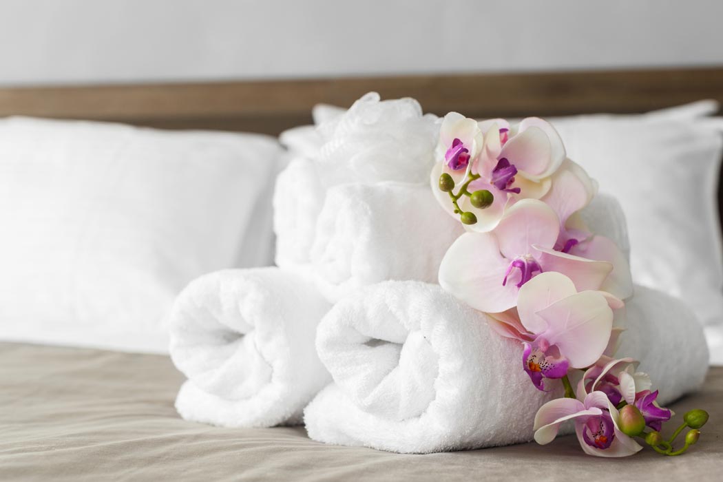 Hotel supplies talks towels blog featuring towels on hotel bed
